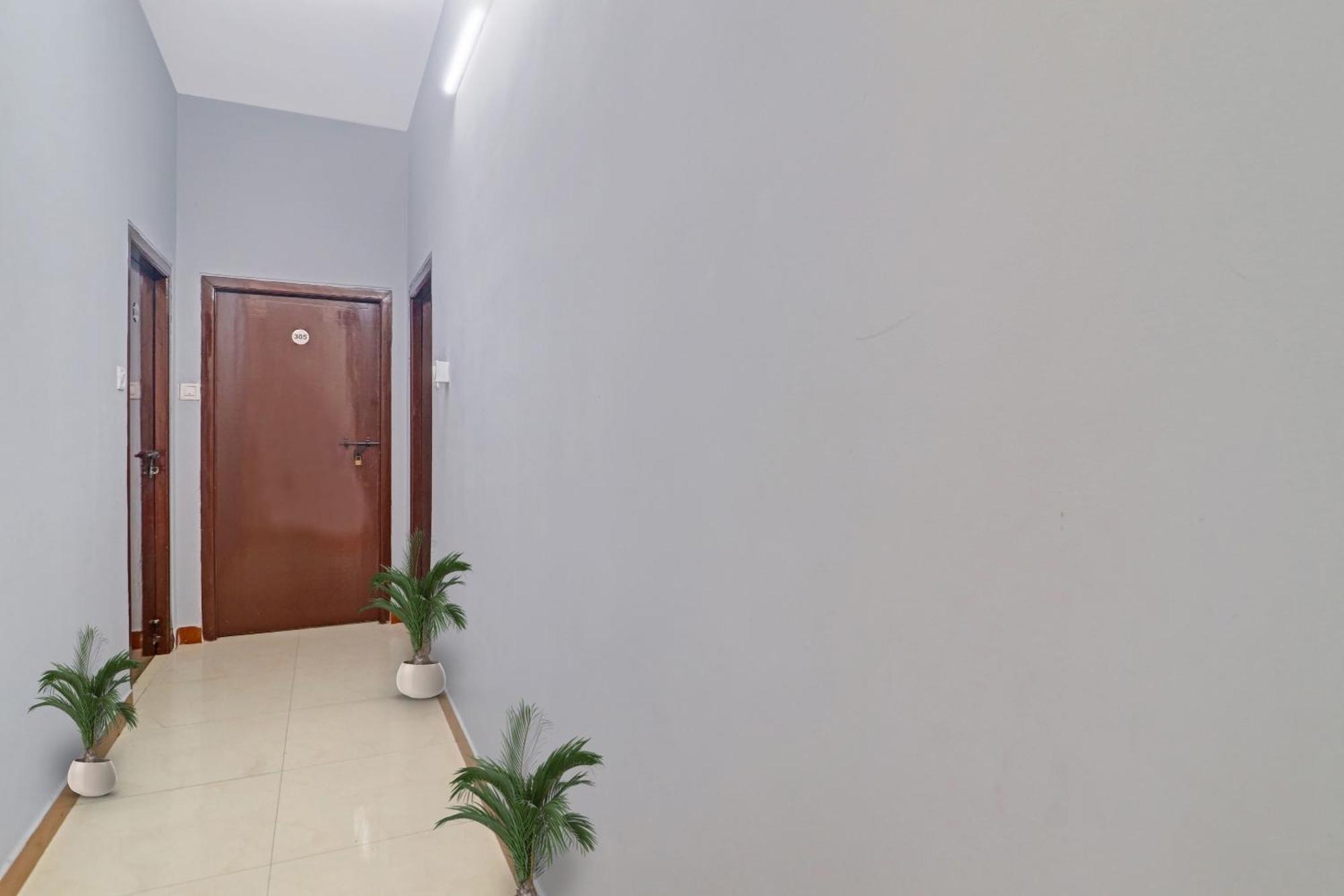 Hotel O Jagannath Near Shilparamam Kondapur  Buitenkant foto